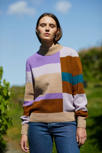 Hovedbilde 432-2 Lila Intarsiagenser til dame i Finull ...