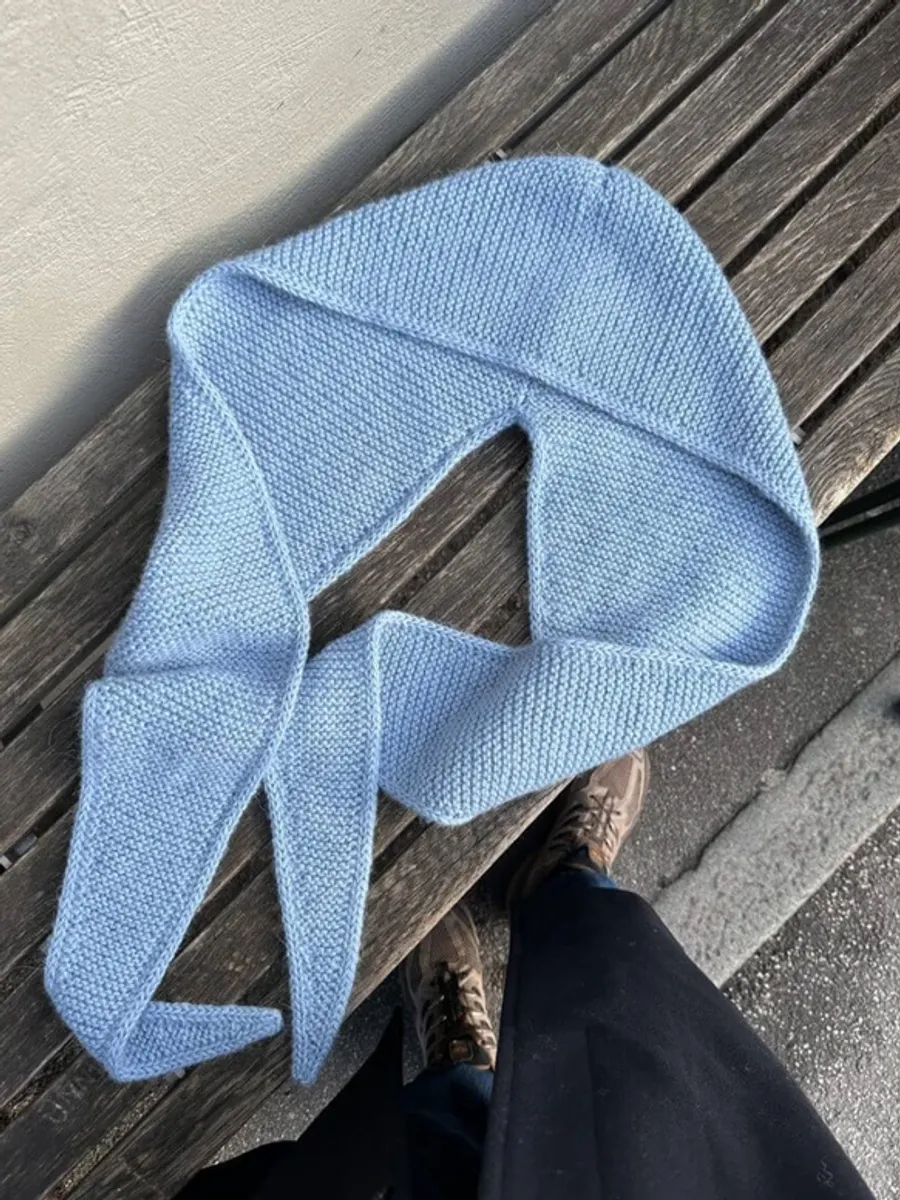 Sophie Hood oppskrift fra PetiteKnit