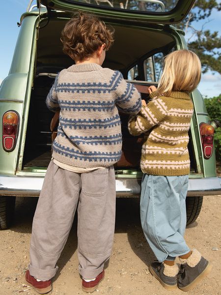 Hovedbilde  2506-2 Ridge Sweater Junior oppskrift fra Sandnes garn*