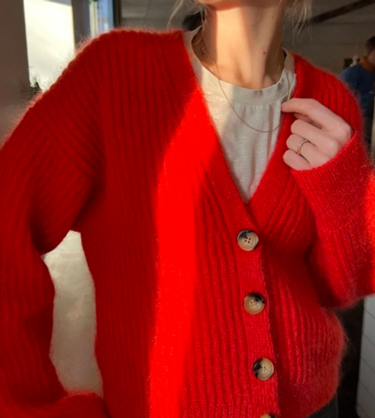 Hovedbilde Agnete cardigan PetiteKnit oppskrift