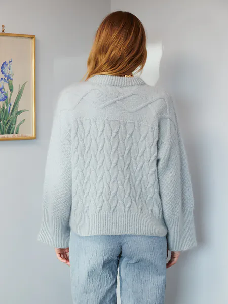 Hovedbilde 2409-13 Heather Sweater Cable edition til dame fra Sandnes ...