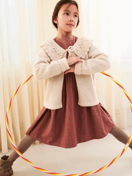 Hovedbilde 2401-7 Lilly Blouse Junior 2-12 år 1A (Ovenfra) Sandnes ...