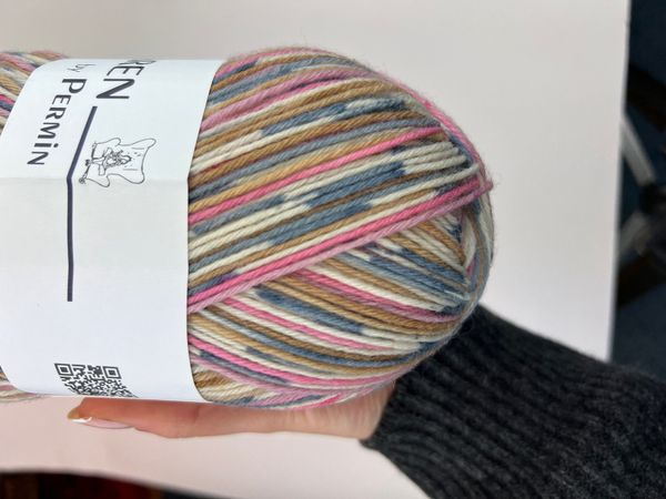 Hovedbilde Karen 611 6-tråds strømpegarn Permin