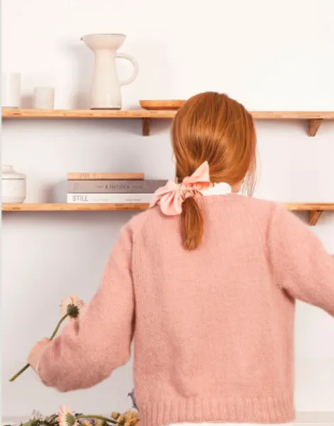 Bilde av Juni Jakke i 2 tråder Tynn Silk Mohair strikkepakke