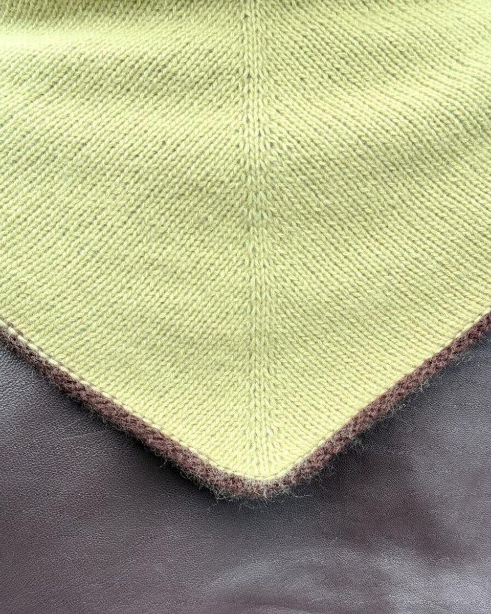 Uma Scarf oppskrift PetiteKnit