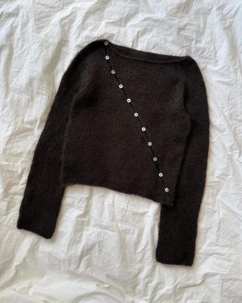 Valerie Blouse  oppskrift fra PetiteKnit